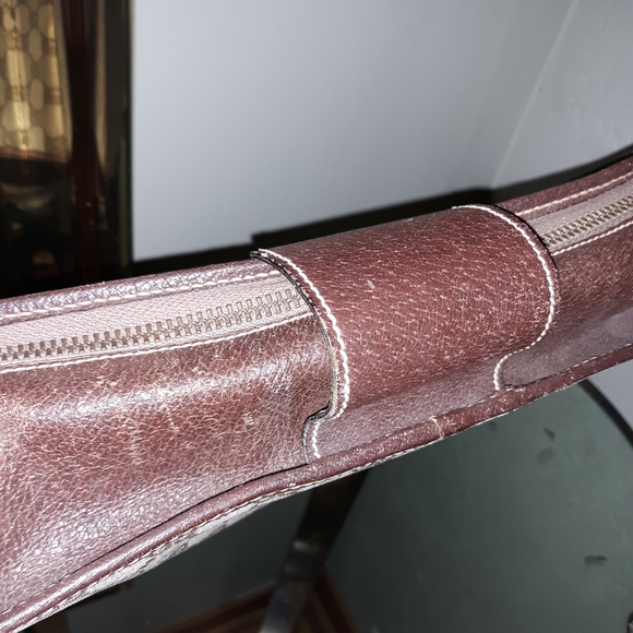 Gucci Clutch - 10 inches wide and 7.5 inches in height. - Picture 9 of 12